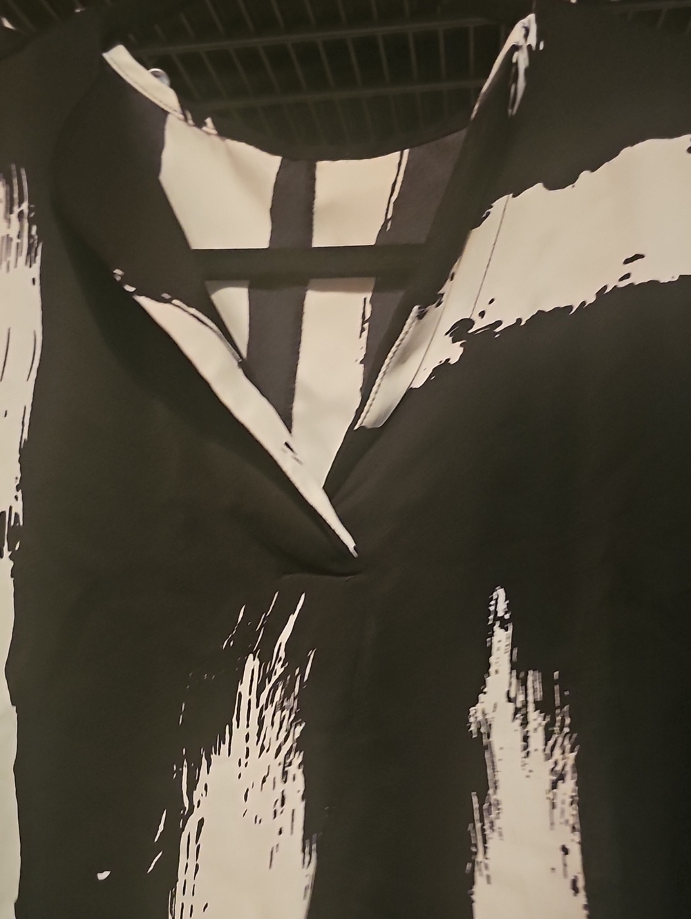 Shein Black & White Abstract Print - Picture 3 of 4